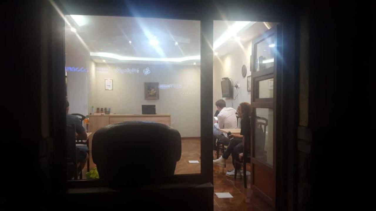 Cool Hostel Tbilisi Bagian luar foto